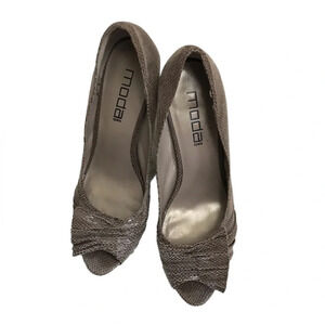 MODA Spana Faux snake skin heels size 9.5